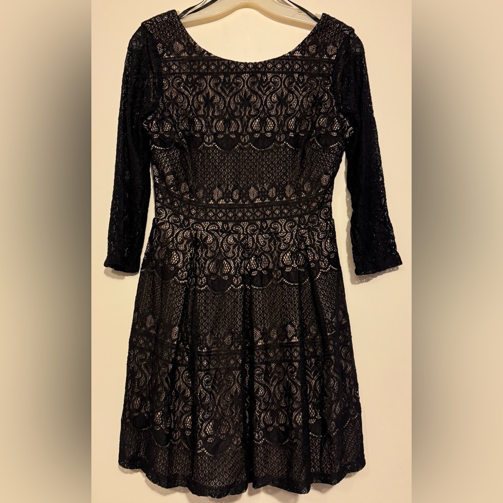 B Darlin Black and nude Lace Dress size 9/10